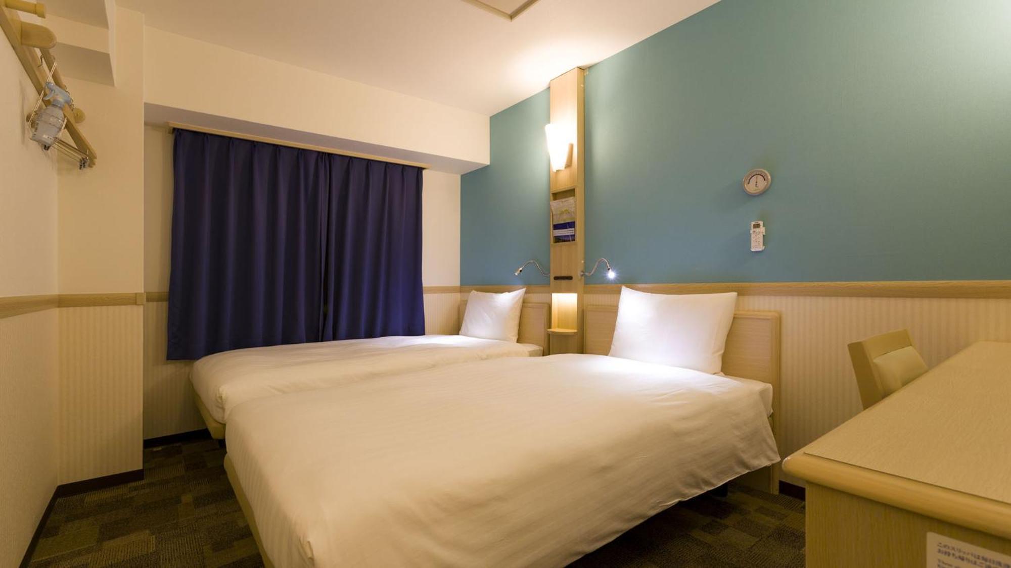 Toyoko Inn Kyoto Gojo Omiya Rom bilde